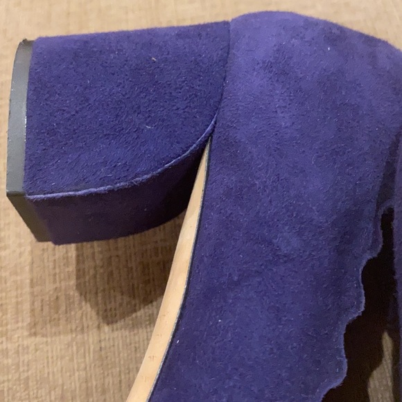 Chloe scalloped suede heels - Picture 14 of 14
